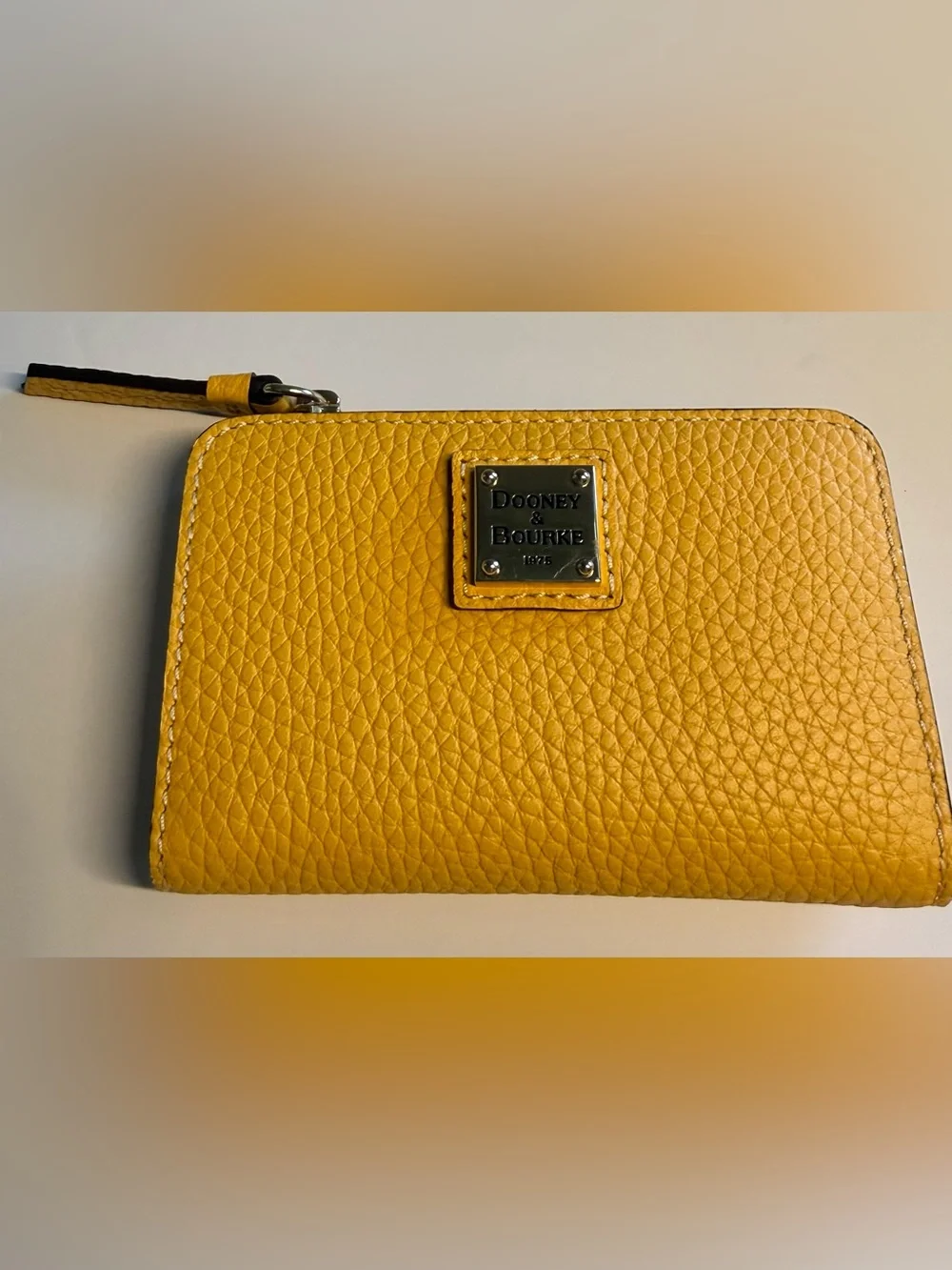 Dooney & Bourke Pebble Grain Zip Credit Card Wallet 12 in Dandelion Yellow NWOT